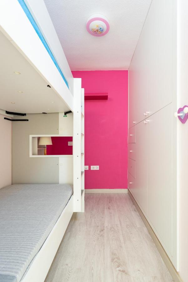 Home2book Beachfront Appartement *