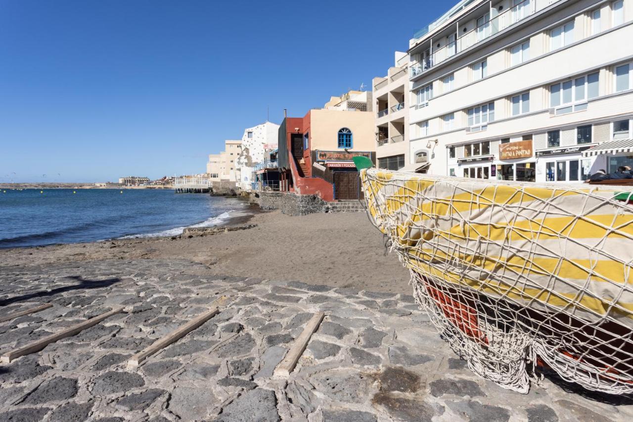 Home2book Beachfront Appartement *